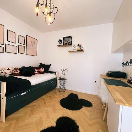 Cosy Penthouse - Large Balconies With Views - 5Min Disneyland Serris Exterior foto